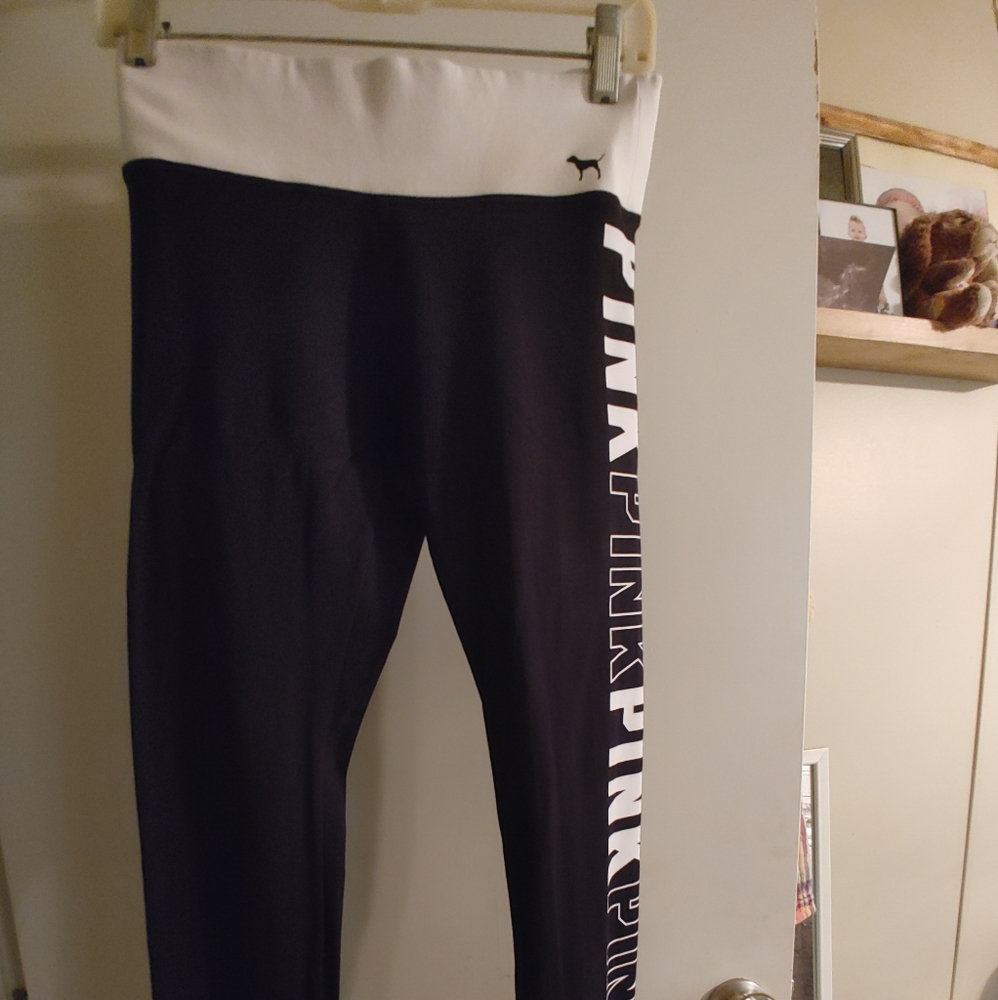 vs pink yoga pants